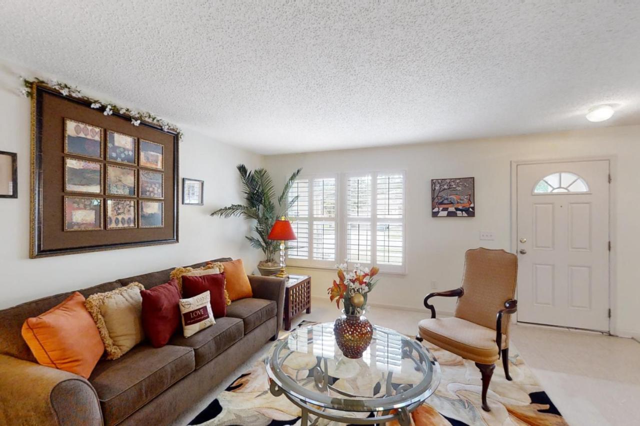 The Home On Tyson Lake Drive Jacksonville Eksteriør bilde