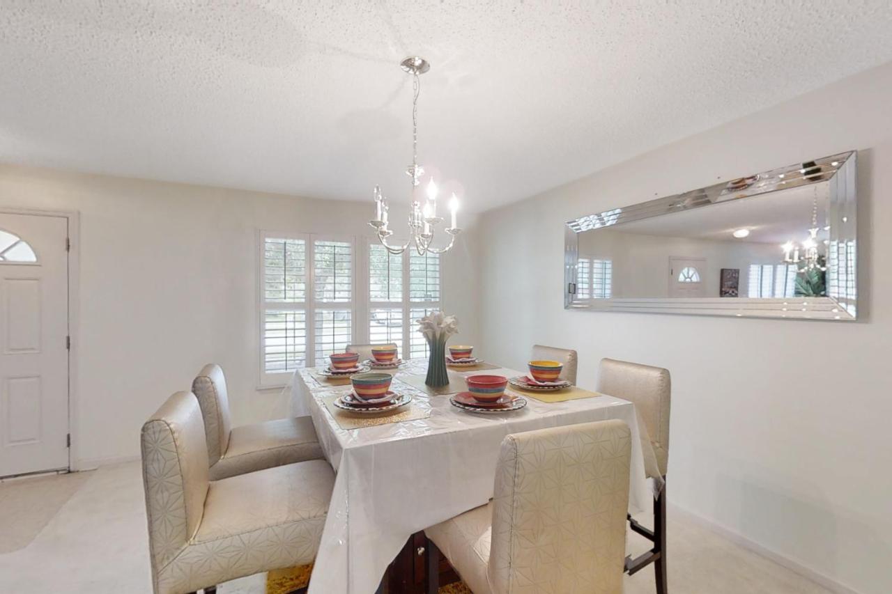 The Home On Tyson Lake Drive Jacksonville Eksteriør bilde