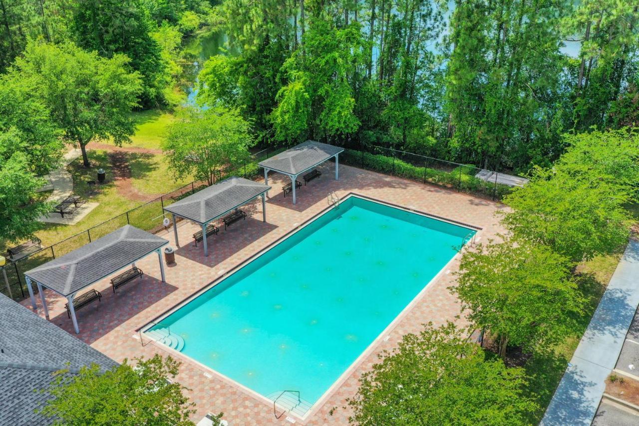 The Home On Tyson Lake Drive Jacksonville Eksteriør bilde