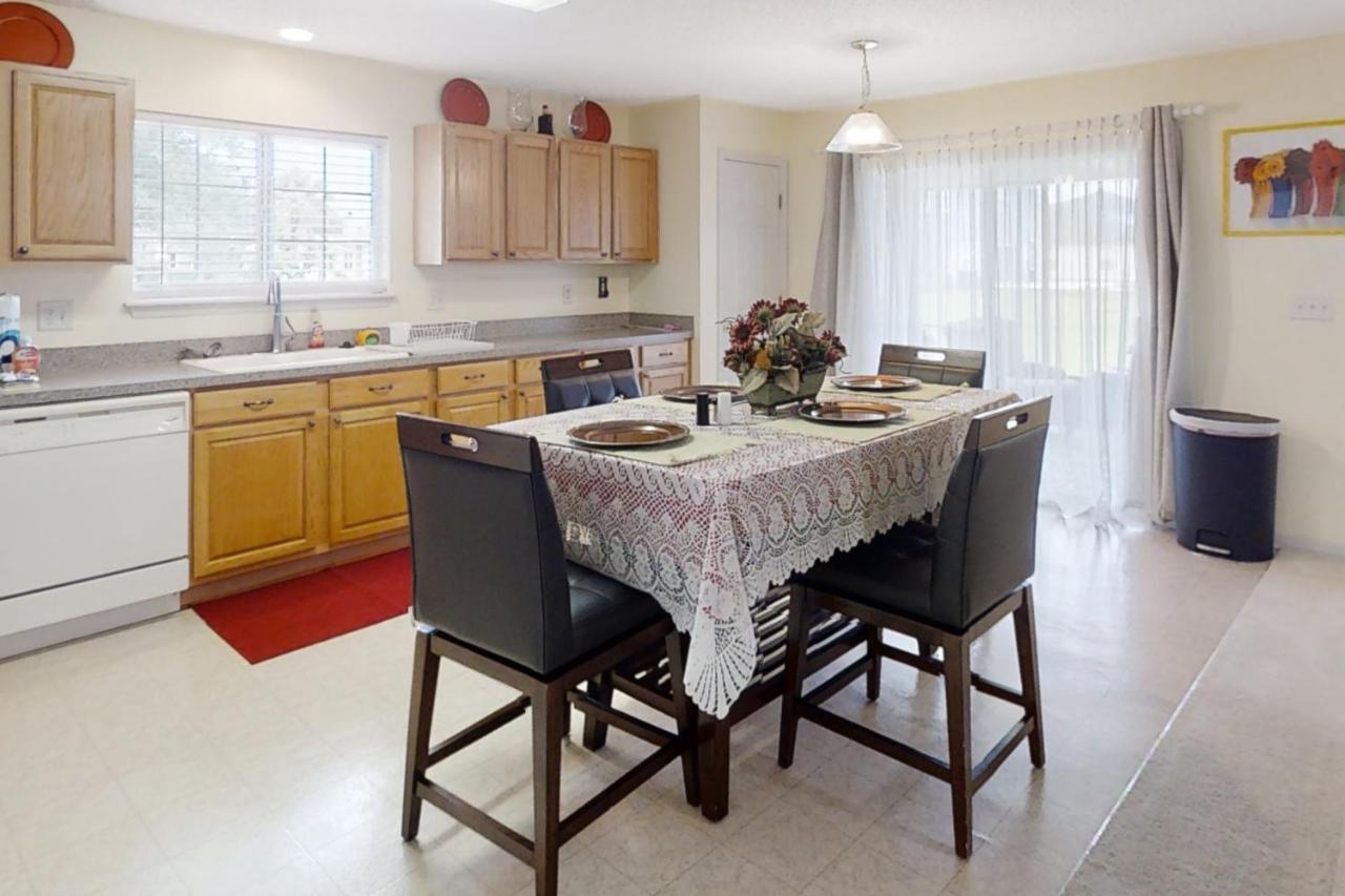 The Home On Tyson Lake Drive Jacksonville Eksteriør bilde