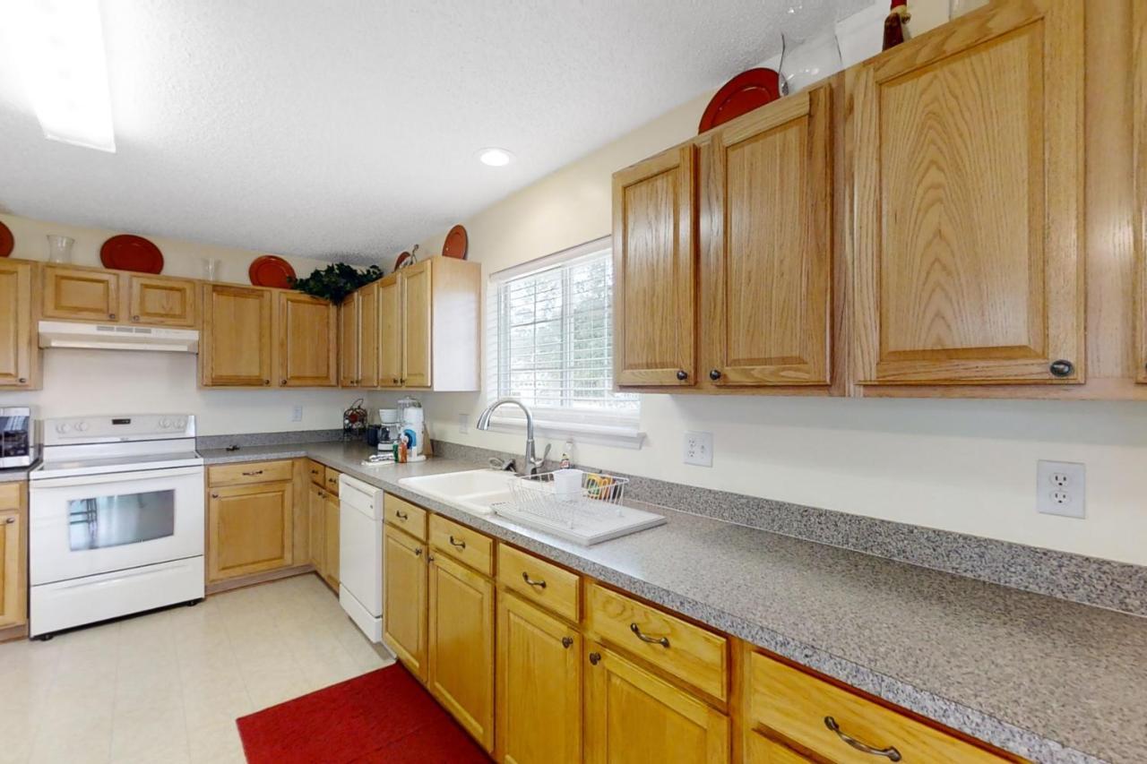 The Home On Tyson Lake Drive Jacksonville Eksteriør bilde